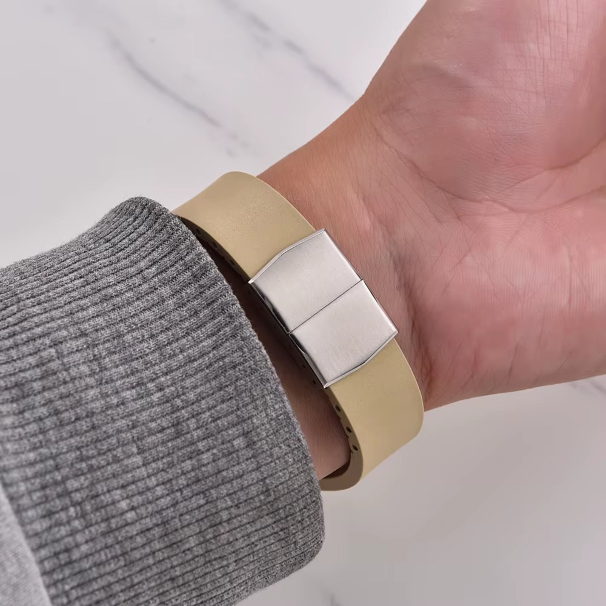 CTS Armband – Beige – FKM - Kautschuk - Helvetus DE