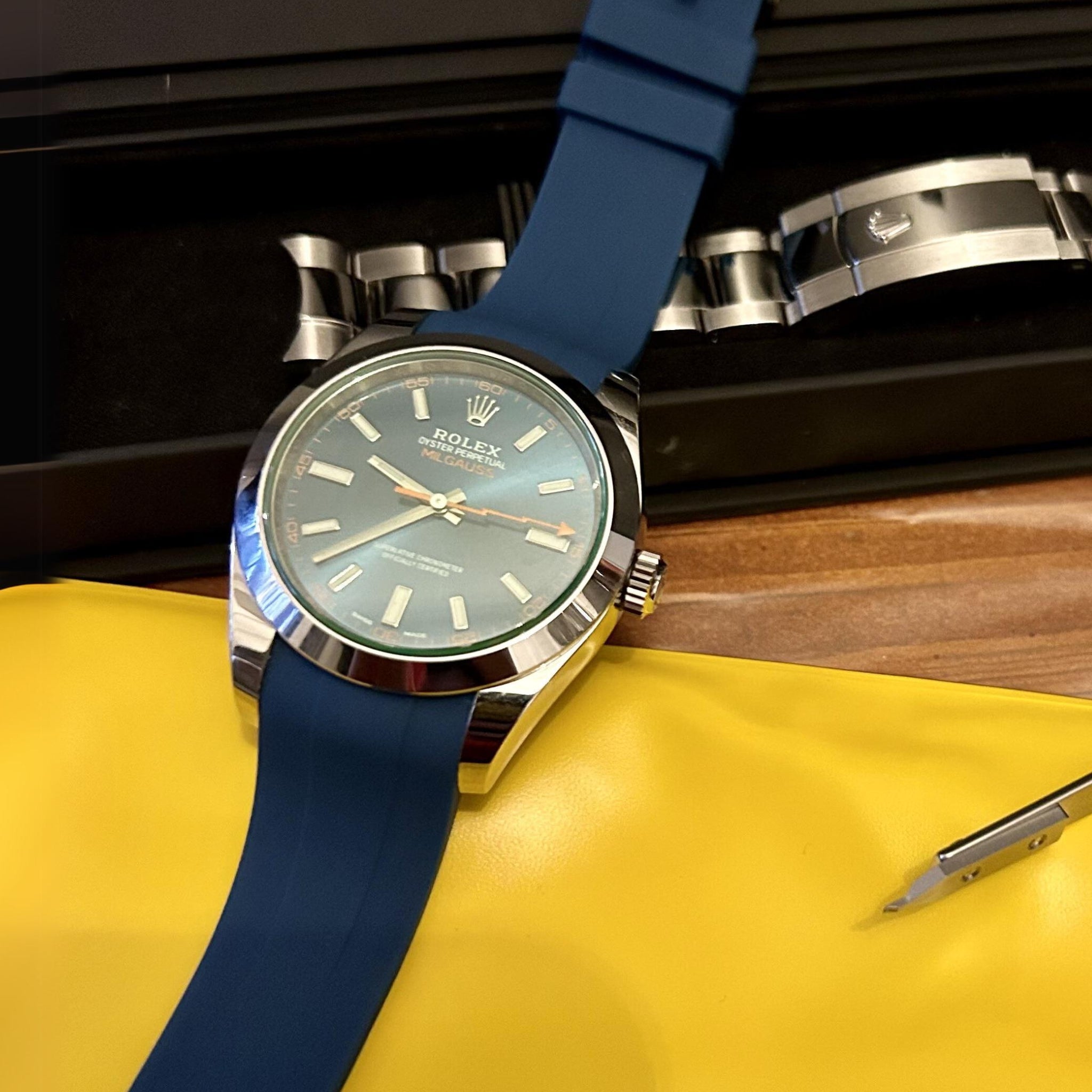 Faltschliessen Kautschukarmband für Rolex Milgauss in Dunkel Blau - Helvetus DE