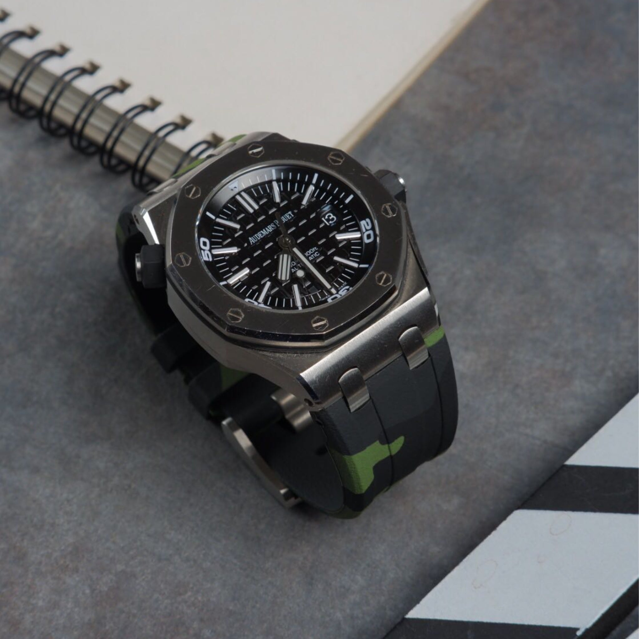 Kautschuk Armband - fur alle AP Offshore Diver - Dunkel Grün Camo - Helvetus DE