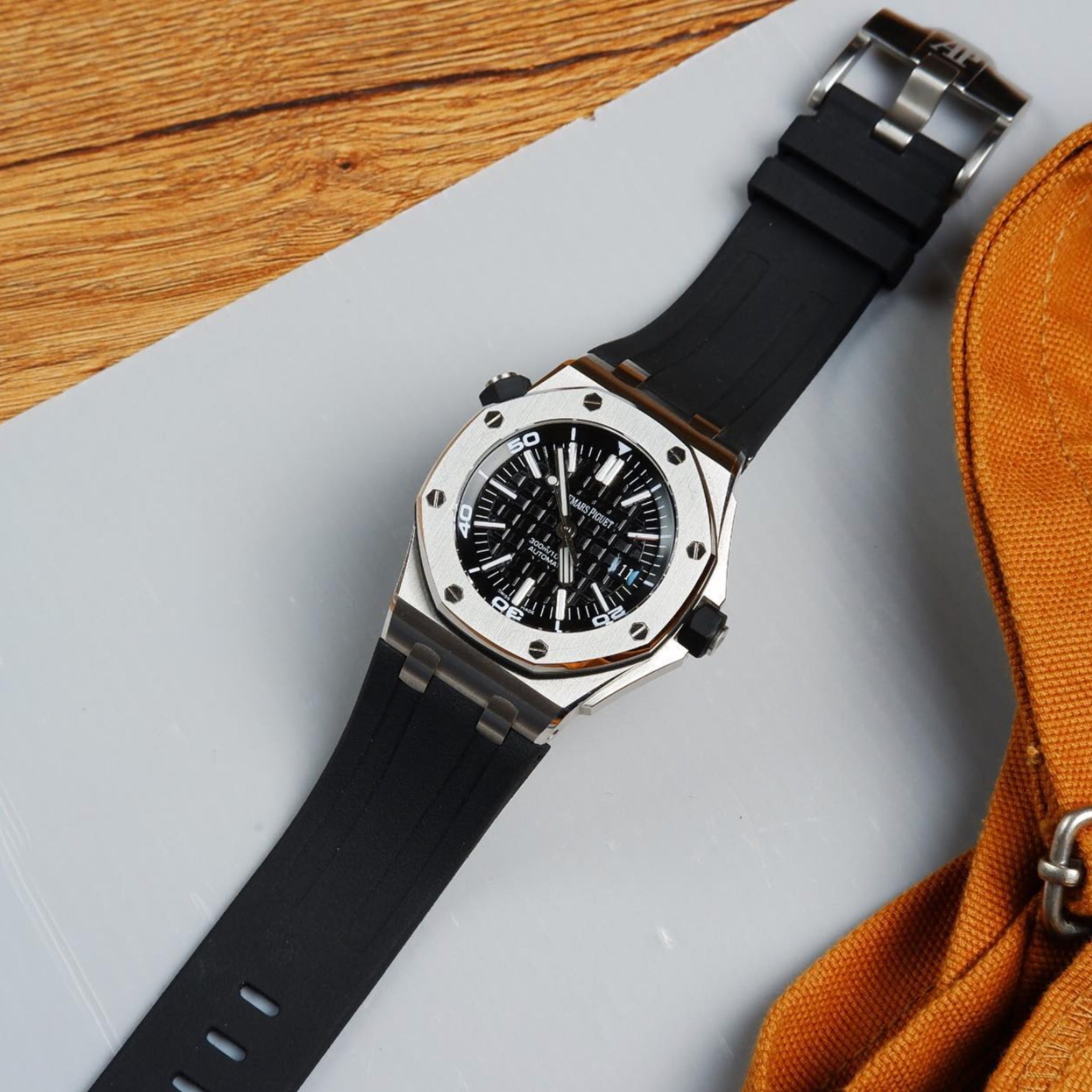 Kautschuk Armband - fur alle AP Offshore Diver - Schwarz - Helvetus DE