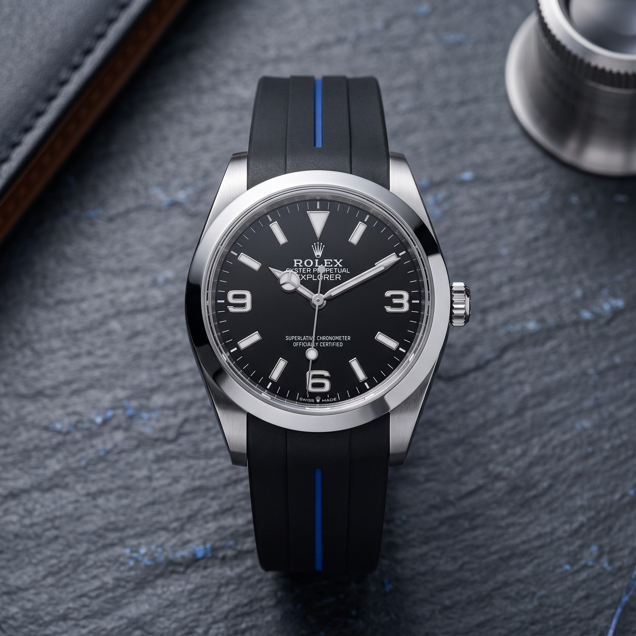 Kautschukarmband für Rolex Explorer I – Schwarz mit Blauer Linie | LuxLine® - Helvetus
