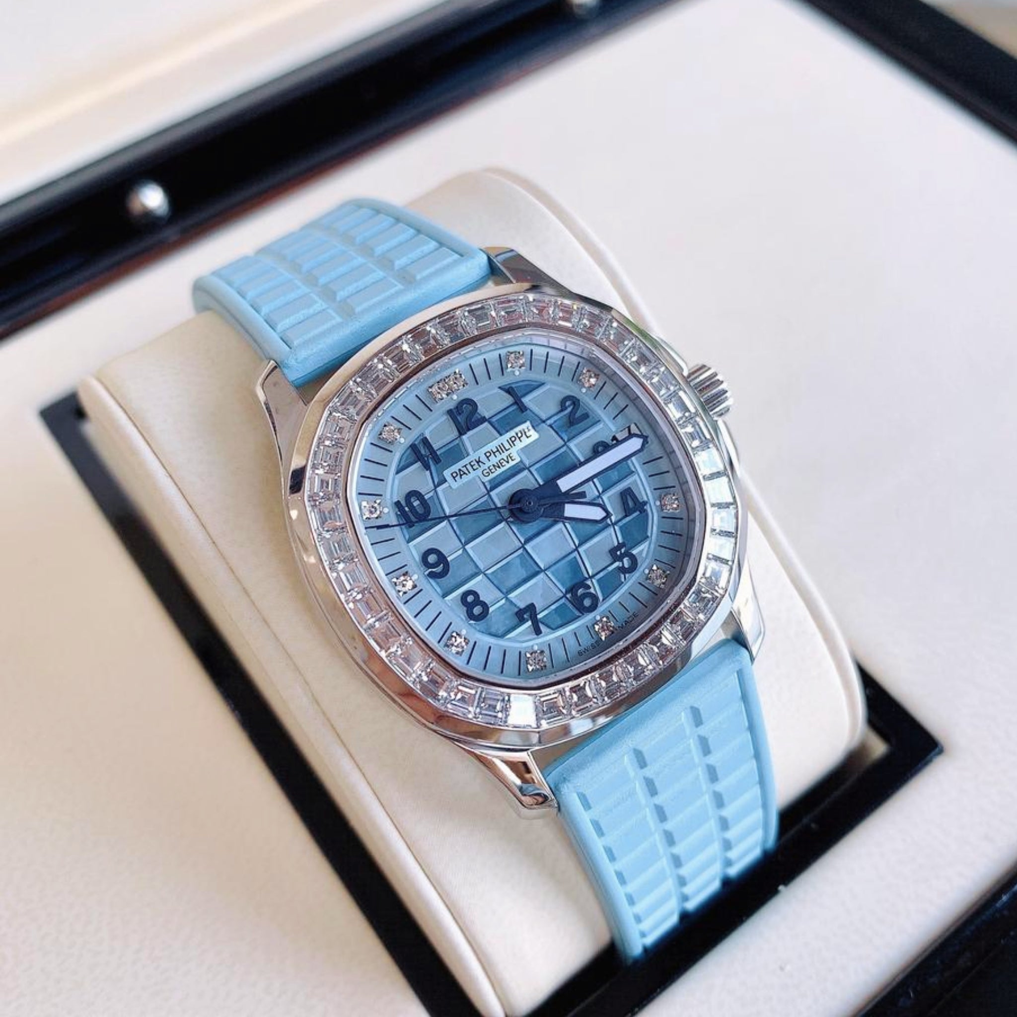 Kautschukarmband – Für Patek Philippe Aquanaut 5067A - 001, 5065, 5066, 5064 – Baby Blau - Helvetus DE