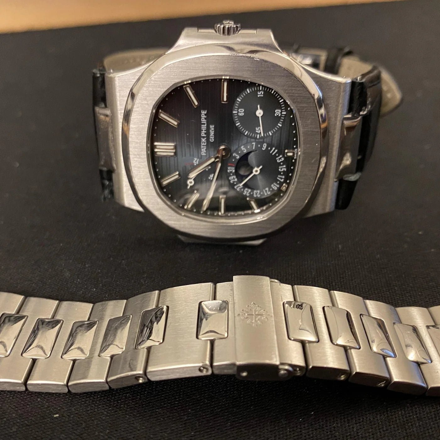 Lederarmband – Für Patek Philippe Nautilus – Schwarz - Helvetus DE