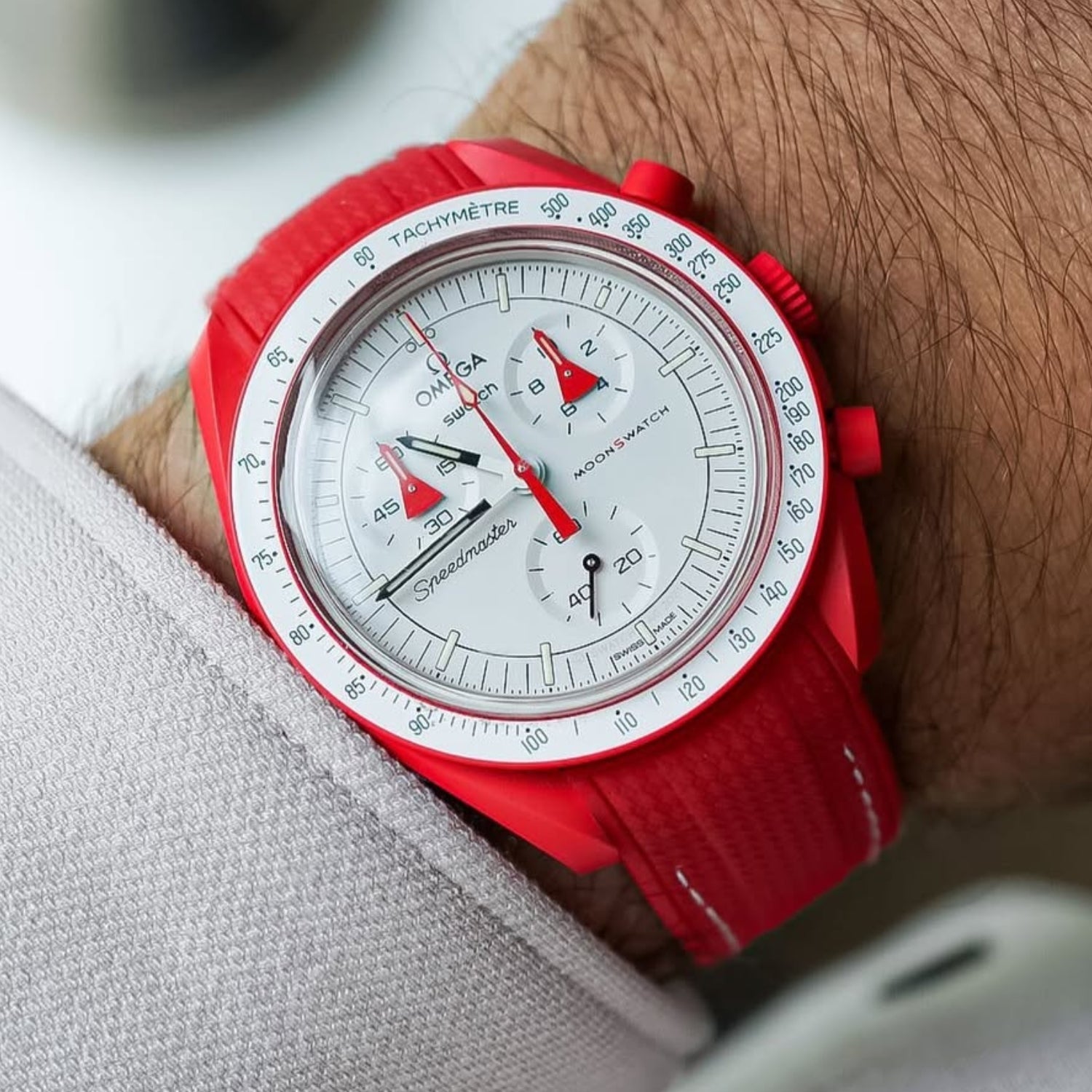 Kautschukarmband – Für Mission to Mars | Omega X Swatch | MoonSwatch – Rot mit Weiß - Helvetus DE