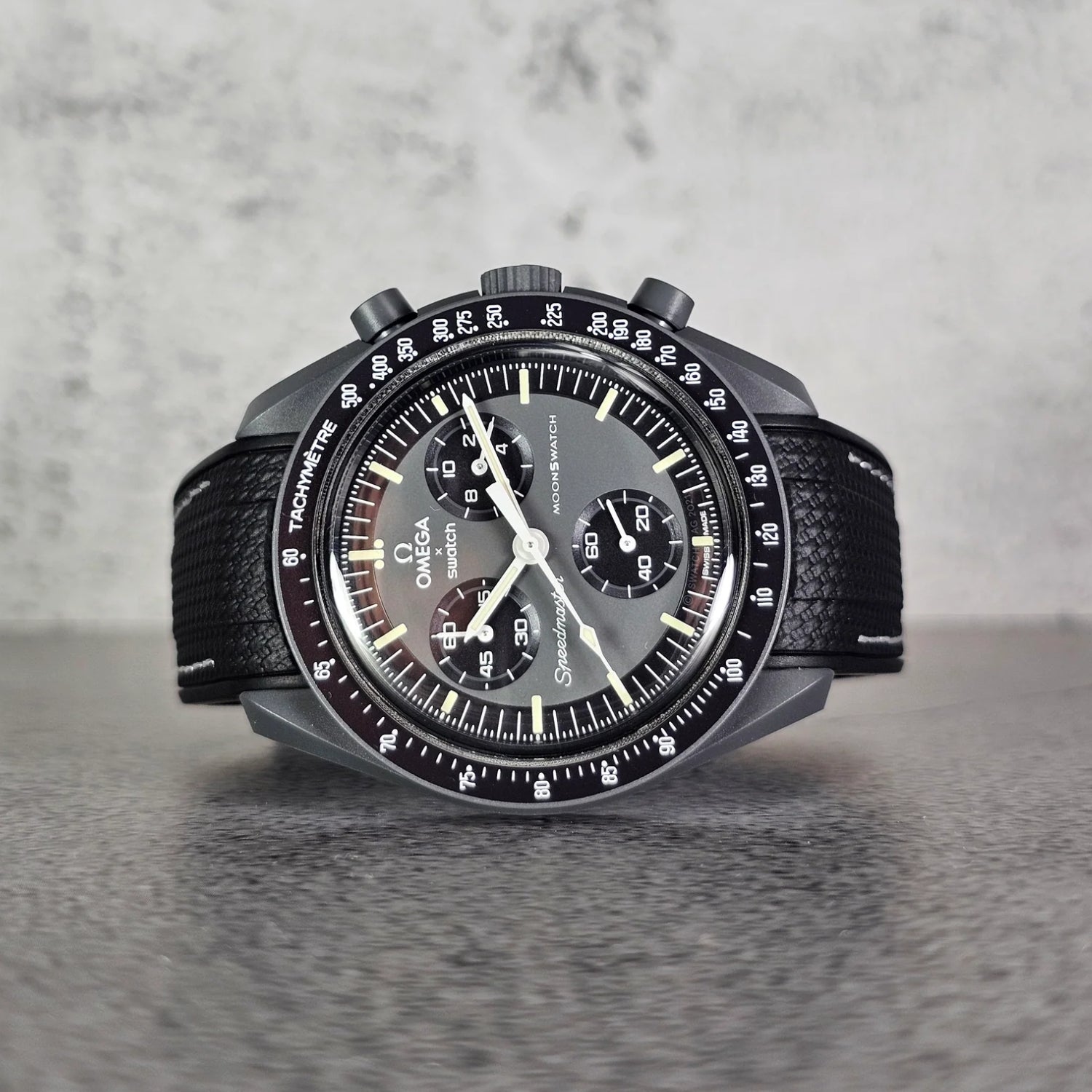 Kautschukarmband – Für Mission to Mercury | Omega X Swatch | MoonSwatch – Schwarz mit Weißer Linie - Helvetus DE